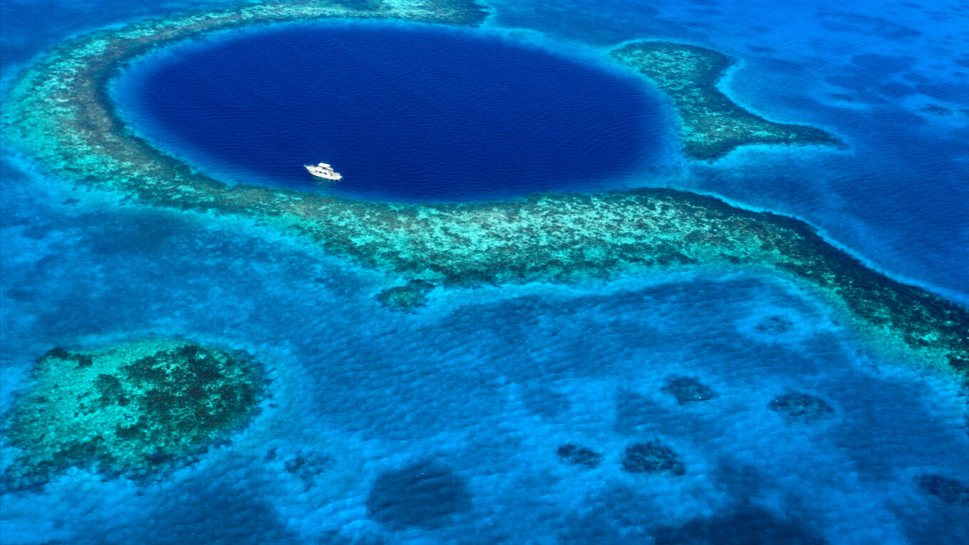 Plongée au Great Blue Hole, Belize