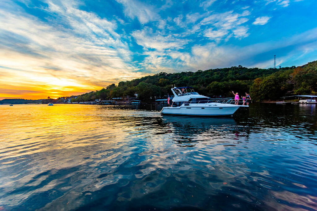 Le lac des Ozarks: succès touristique après la série