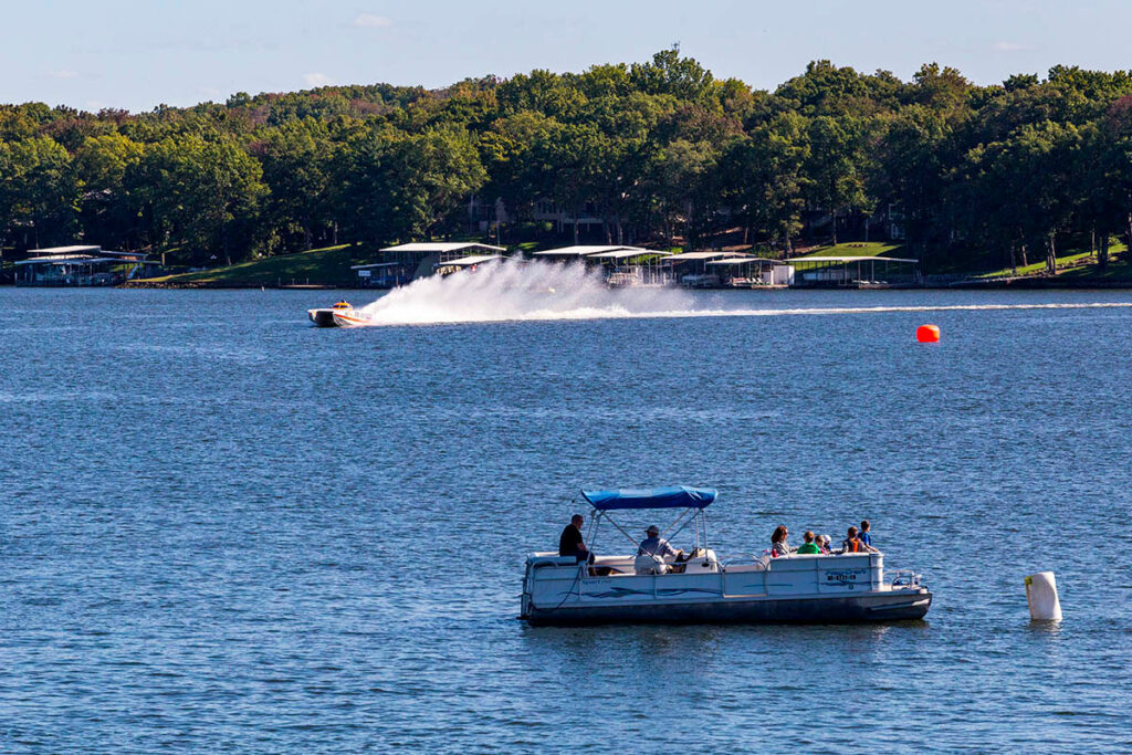 Le lac des Ozarks: succès touristique après la série