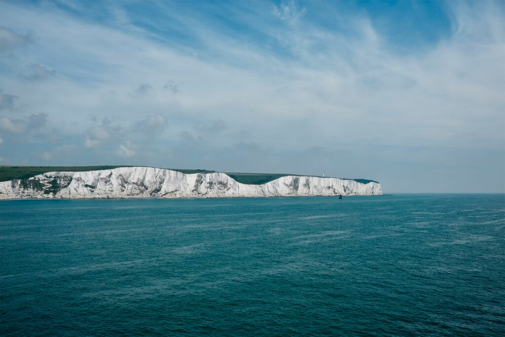 Faire une randonnée sur les falaises de Douvres